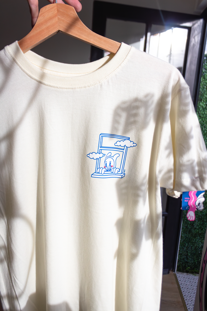 Camiseta Ilustrada "Wiggly is watching"