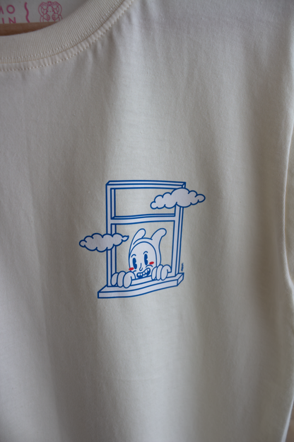 Camiseta Ilustrada "Wiggly is watching"