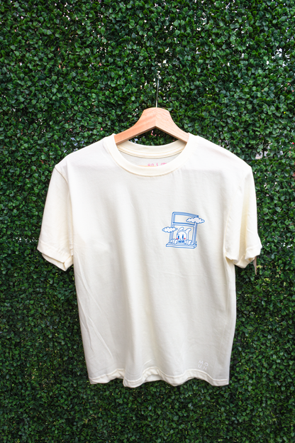 Camiseta Ilustrada "Wiggly is watching"